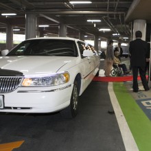 横浜スタジアムには豪華なリムジンで到着しました