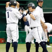 西12－8ヤ（24日）　西武が連敗止める