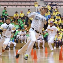 大谷投手らが福島で「運動会」　復興支援で小学生と交流