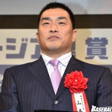 引退試合の中日・山本昌「またユニフォームを着て戻ってきたい」