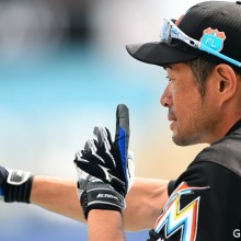 イチロー、代打で鮮やか流し打ち　マーリンズ、最強左腕から一挙5連打5得点