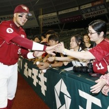 日本ハムの連勝が15でストップ！楽天は球団初の「初打席弾」で勝利　7月12日のプロ野球まとめ