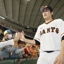 圧倒的な安定感を見せる巨人・菅野　我慢と試練は続くのか