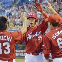 広島・新井の300号などで16点大勝！ソフトバンクは60勝一番乗り…2日のプロ野球まとめ