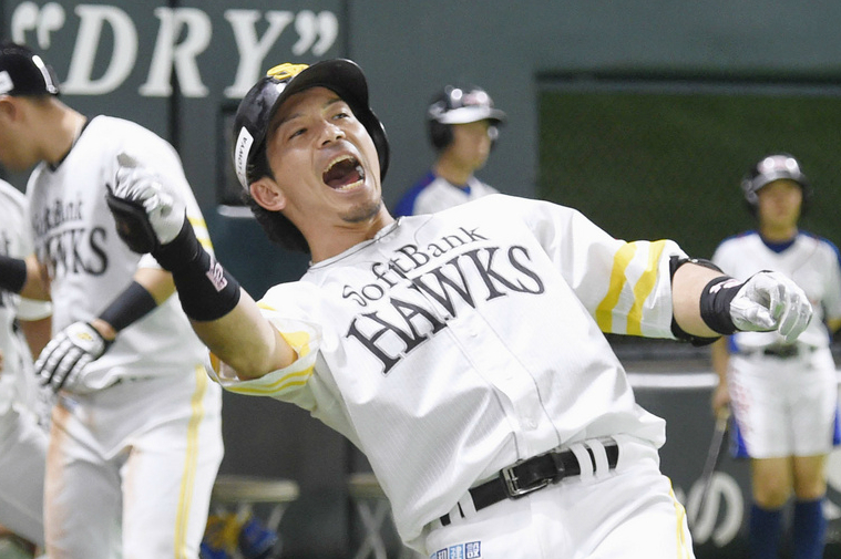 ソフトバンク 松田宣浩が再開後初アーチ 無観客の本拠地スタンドへ 熱男 叫んだ Baseball King