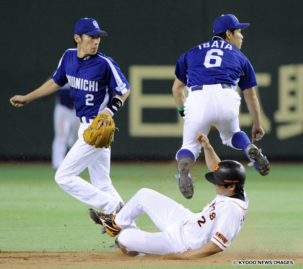 立浪選手 荒木選手 井端選手の実使用手袋 - 野球