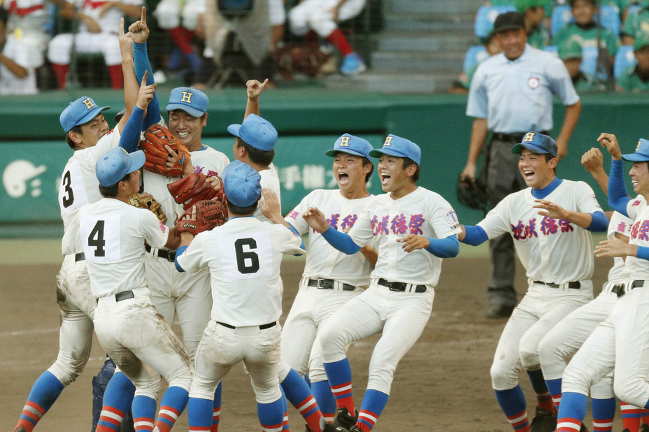 花咲徳栄が14得点大勝で初V！埼玉県勢3度目の決勝で悲願の初優勝