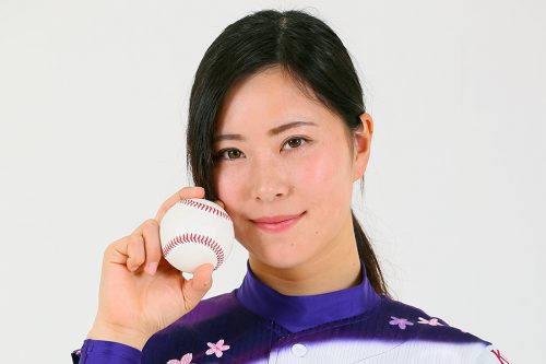 女子プロ野球の 美女ナイン が決定 Baseball King