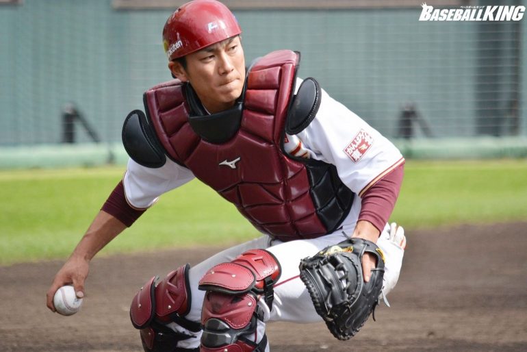 BASEBALL KING | 日本の野球を盛り上げる！楽天・岡島が「27」に戻って再出発　新加入・橋本は「49」