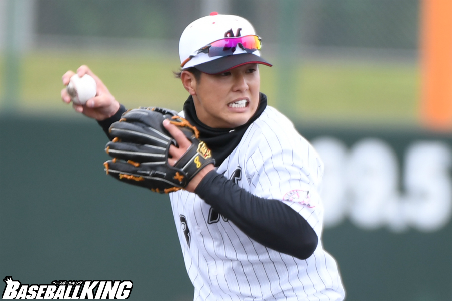 ロッテ 中村が転向1年目でゴールデングラブ 満足はしていません Baseball King