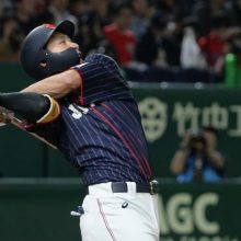 侍・柳田、左中間席中段へズドン！　二夜連発、MLB軍団にパワーで応戦