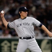 日米野球が開幕！始球式の松井氏「届いて良かった」