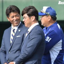 侍J稲葉監督が中日キャンプを視察　京田、笠原らの動きをチェック