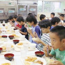 ハードな運動をしている子どもに推奨される「とにかく量を食べなさい」の弊害とは？