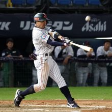 侍ジャパン、広島コンビの活躍で逆転！　2番手オリックス山岡が反撃呼ぶ