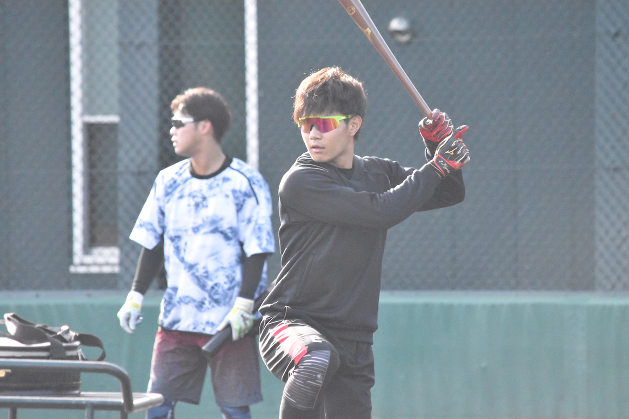 ロッテ・藤原、自主トレは打撃を優先「アピールできるようにやりたい」 | BASEBALL KING