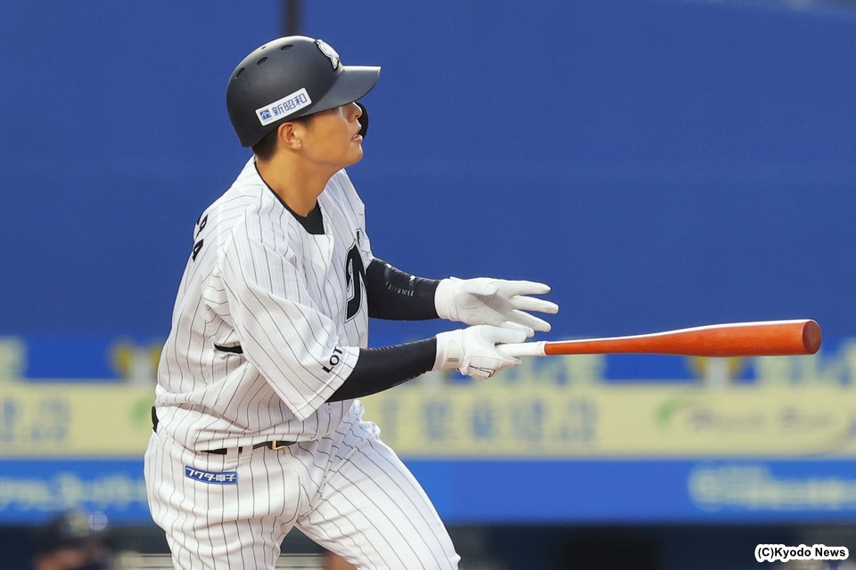 ロッテ 5連勝で単独首位 中村奨満弾含む3安打 岩下6回途中0封の快投 Baseball King