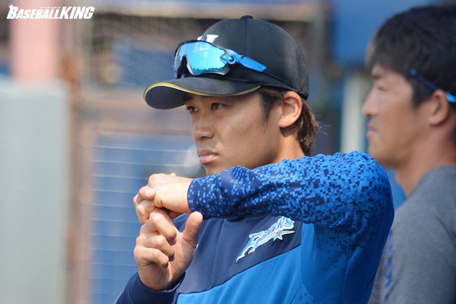 日本ハム 中島と清水の隔離期間が終了 当面は自主練習で調整 Baseball King