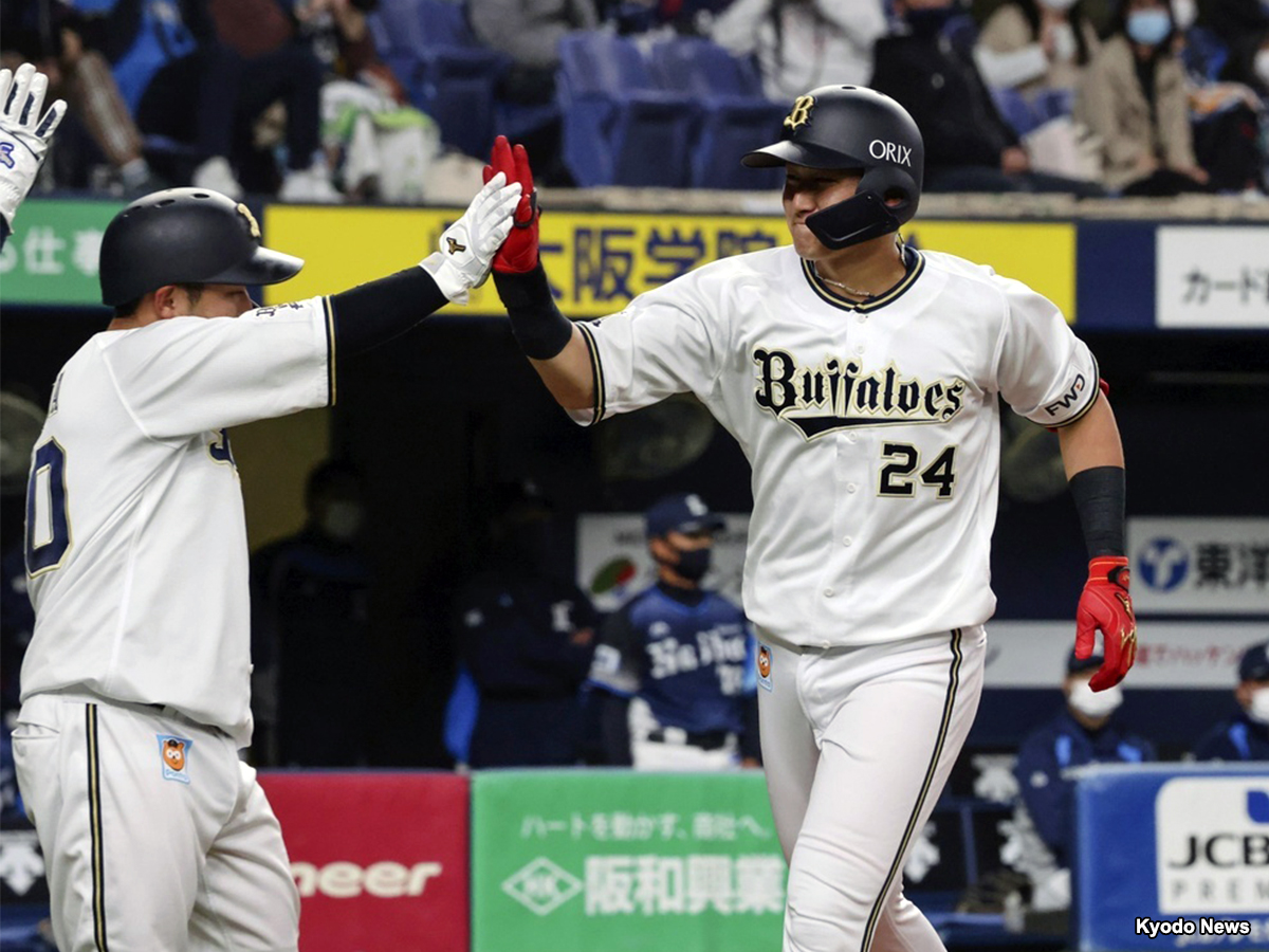 オリックスバファローズ 紅林弘太郎 優勝記念アクリルキーホルダー