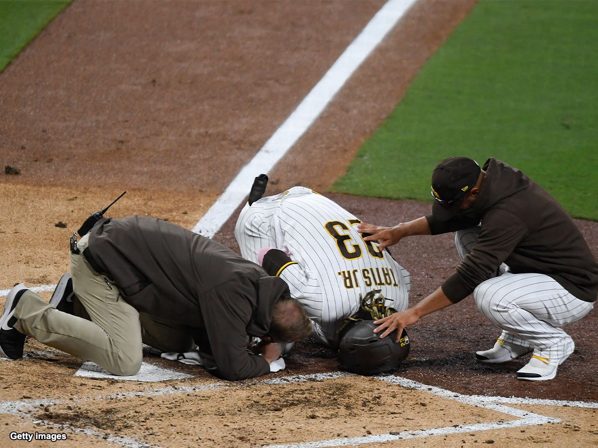 パドレス タティスが 左肩亜脱臼 14年3 4億ドルの大型契約も故障離脱 Baseball King