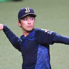 オリックス・福田が不慣れな中堅守備で痛恨の頭越え…真中氏「一番難しい打球」