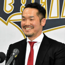 オリックスのT－岡田が1000万増の9500万円でサイン「休んでいるヒマはない」
