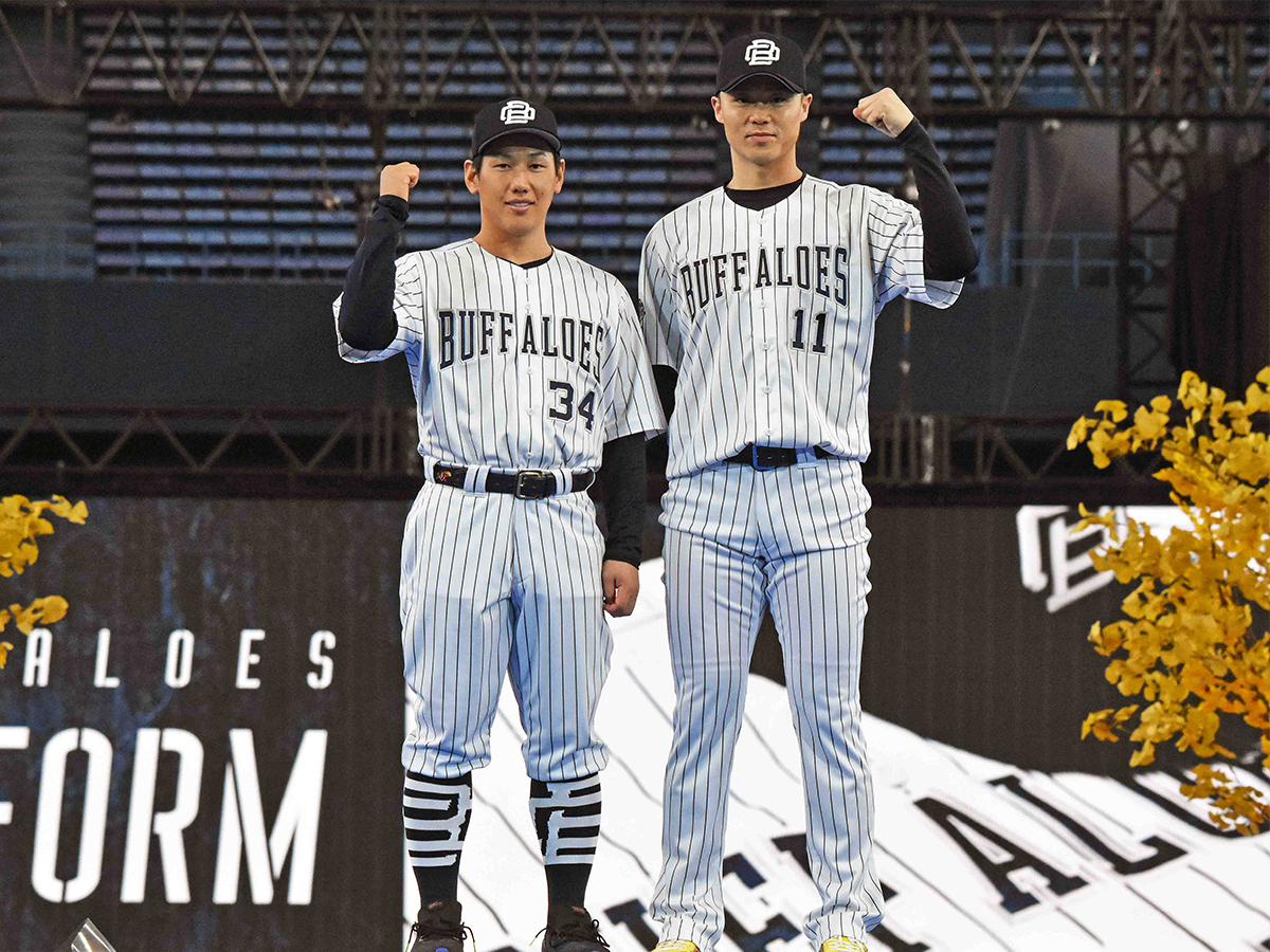 オリックスが新サードユニを発表！担当者を直撃「選手から『カッコいい