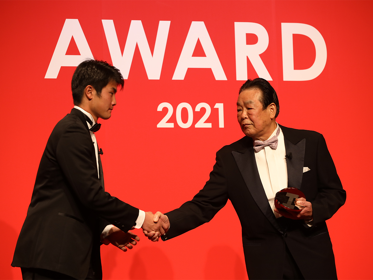 離島甲子園開催の村田兆治さんが『HEROs AWARD 2021』を受賞
