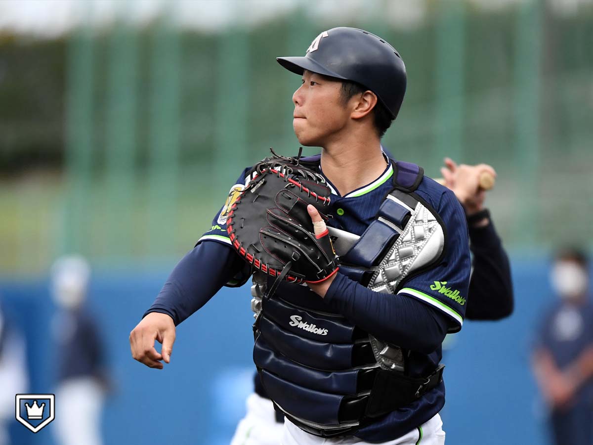 bbmプロ野球カード2022東京ヤクルトスワローズ 古賀優大 - 記念グッズ