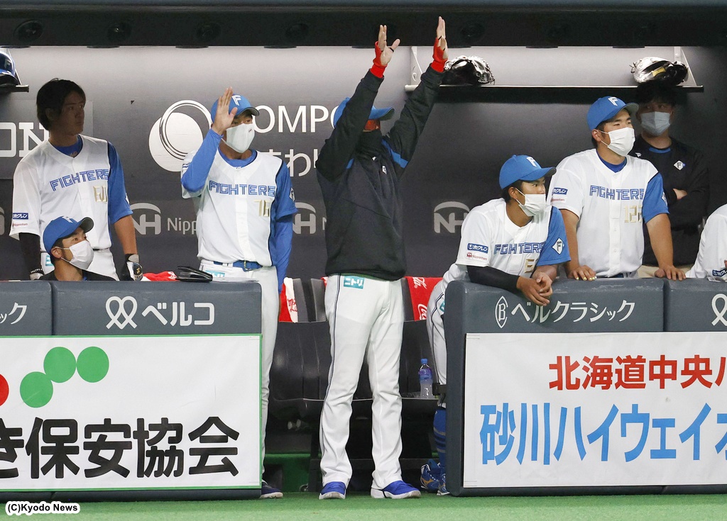 日本ハム Op戦の連敗を4で止める 8回に一挙5点 アルカンタラが決勝打 Baseball King