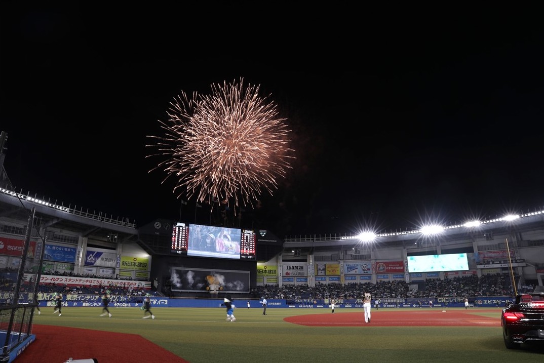 ロッテ Zozoマリン主催試合計24試合で花火を打ち上げ Baseball King