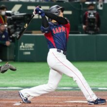 大谷翔平、看板直撃の特大先制3ラン　WBC初アーチで4試合連続打点！