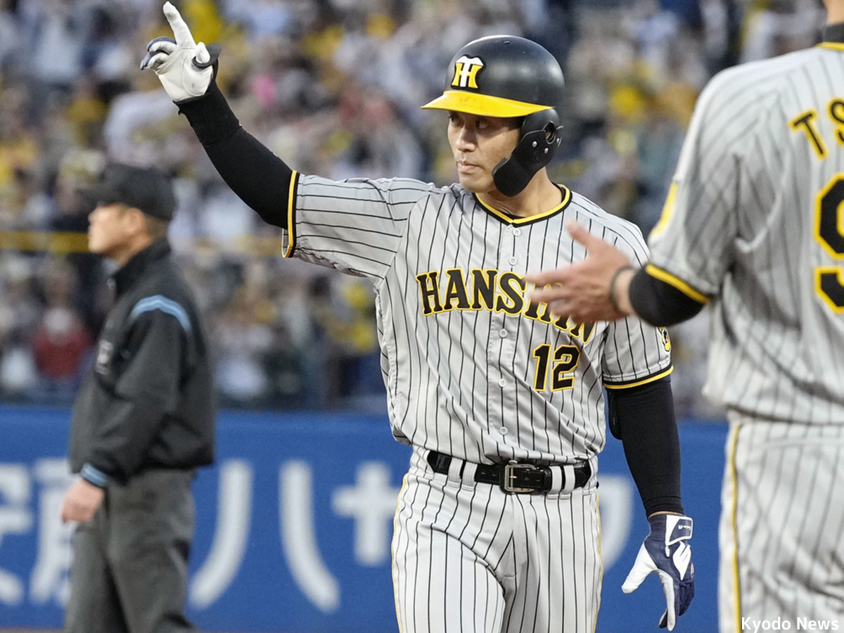 週間ランキング１位獲得 阪神タイガース 坂本選手サイン入りメッシュ ...