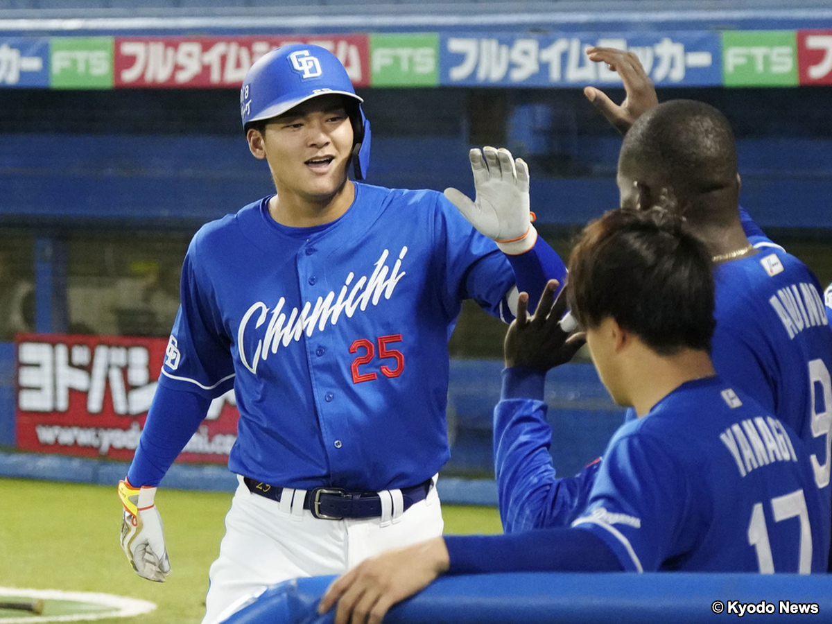 中日・石川昂弥がプロ初の2試合連発！同点の9号ソロで試合を振り出しに