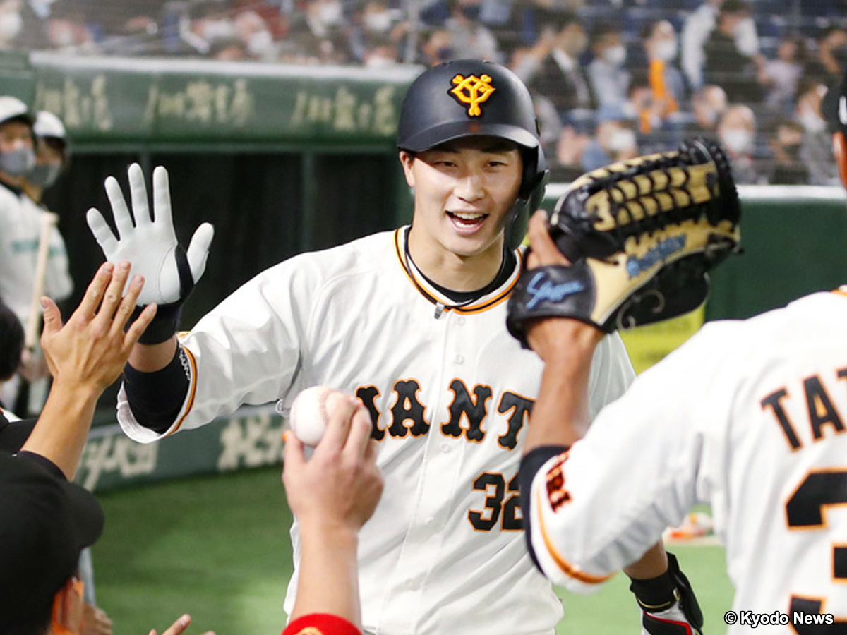 巨人・廣岡とオリックス・鈴木がトレード移籍 ともに新天地での活躍誓うコメント | BASEBALL KING