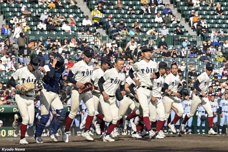 夏の高校野球大阪大会が8日開幕 “絶対王者”大阪桐蔭を阻むライバル校は