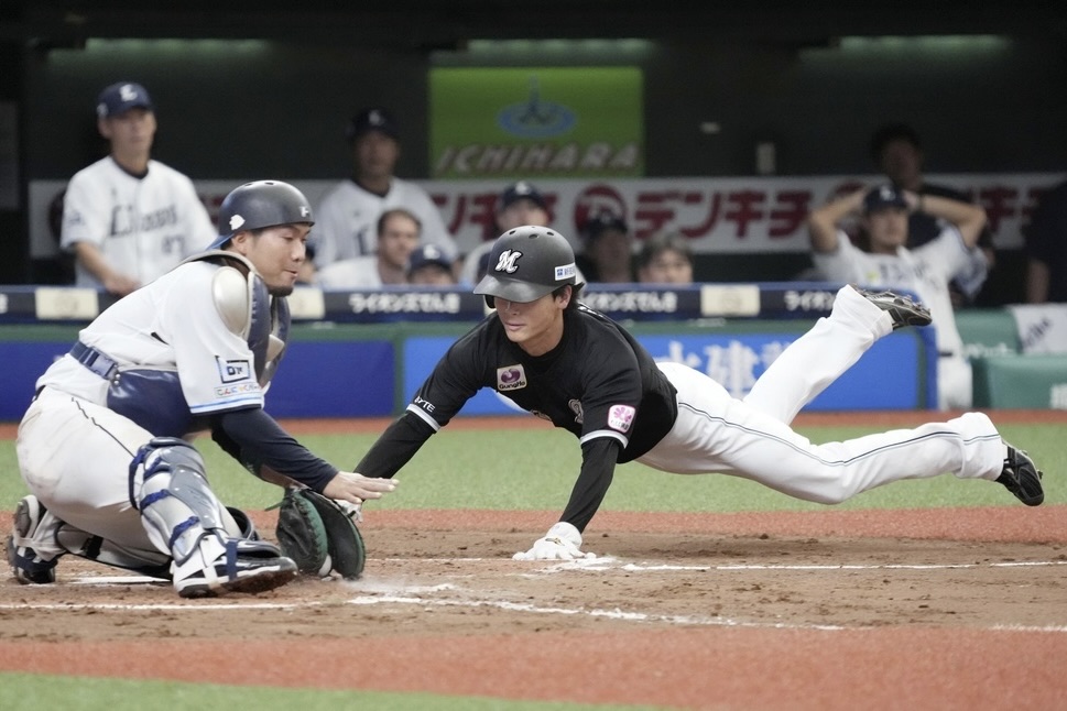 これぞロッテ野球！代走で出場した和田、友杉の“1つ先を狙った走塁”が得点に繋がる！
