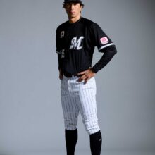 ロッテ、5.17〜19の日ハム戦で「BLACK BLACK」3日間限定のユニを着用