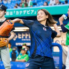 始球式を行ったサッカー女子日本代表・長野風花【写真＝須田康暉】