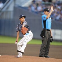 【西武】中山秀征さんが始球式に登場！「ラインは悪くなかったのですが、高さがよくなかったですね…」