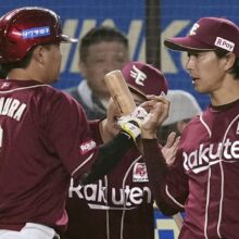 楽天、3位ロッテに連勝し1.5差接近　浅村2夜連発＆安田弾丸1号、岸6回無失点