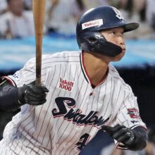 やったぜ！ヤクルト・澤井が待望のプロ初本塁打！髙津監督「いいところでの一発だった」