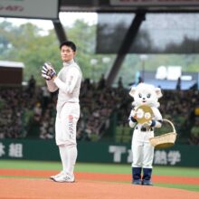 西武、パリ五輪男子フルーレ団体金メダルの松山恭助がセレモニアルピッチ「点数をつけるなら60点」