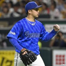 DeNA“下剋上日本一”のターニングポイントに真中氏「東投手の投球」　連敗後にエースが力投「チーム全体が勇気づけられた」