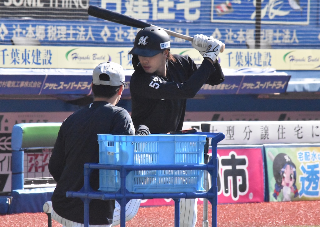 ロッテ・小川龍成「本当にファンの皆さんの応援は力になっています」〜11月4日のZOZOマリン秋季練習〜