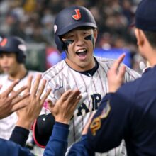 侍ジャパン、米国に快勝しスーパーR白星発進　無傷6連勝で国際大会25連勝、小園2打席連発含む7打点！