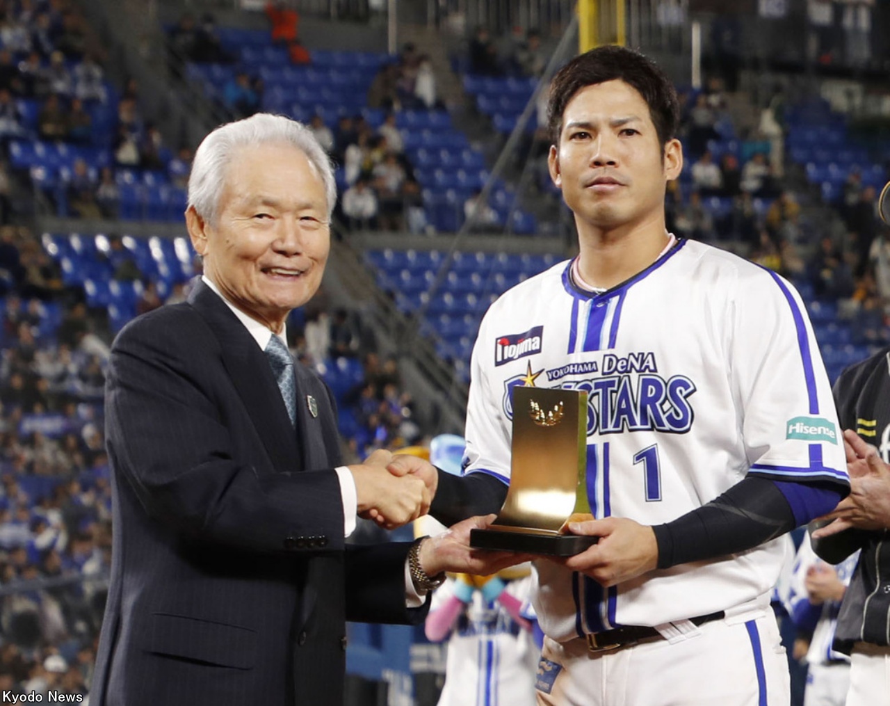 横浜DeNAベイスターズ 荒波翔選手 TBS時代 物足りない 実使用ビジター ユニフォーム