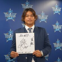 【DeNA】「チーム自体が1つになっていくっていうのを感じながらできたシーズンだった」アップ更改の佐々木千隼が日本一に満足感