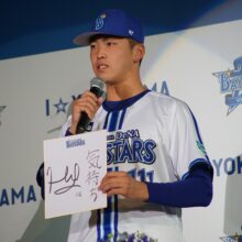 DeNA・吉岡暖（写真：萩原孝弘）