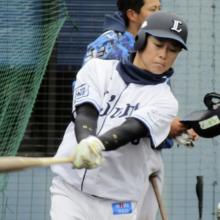 スタメン、代打で結果を残し続けたロッテ・清田育宏 | BASEBALL KING